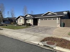 featured image of 2722 Eastwood Lane