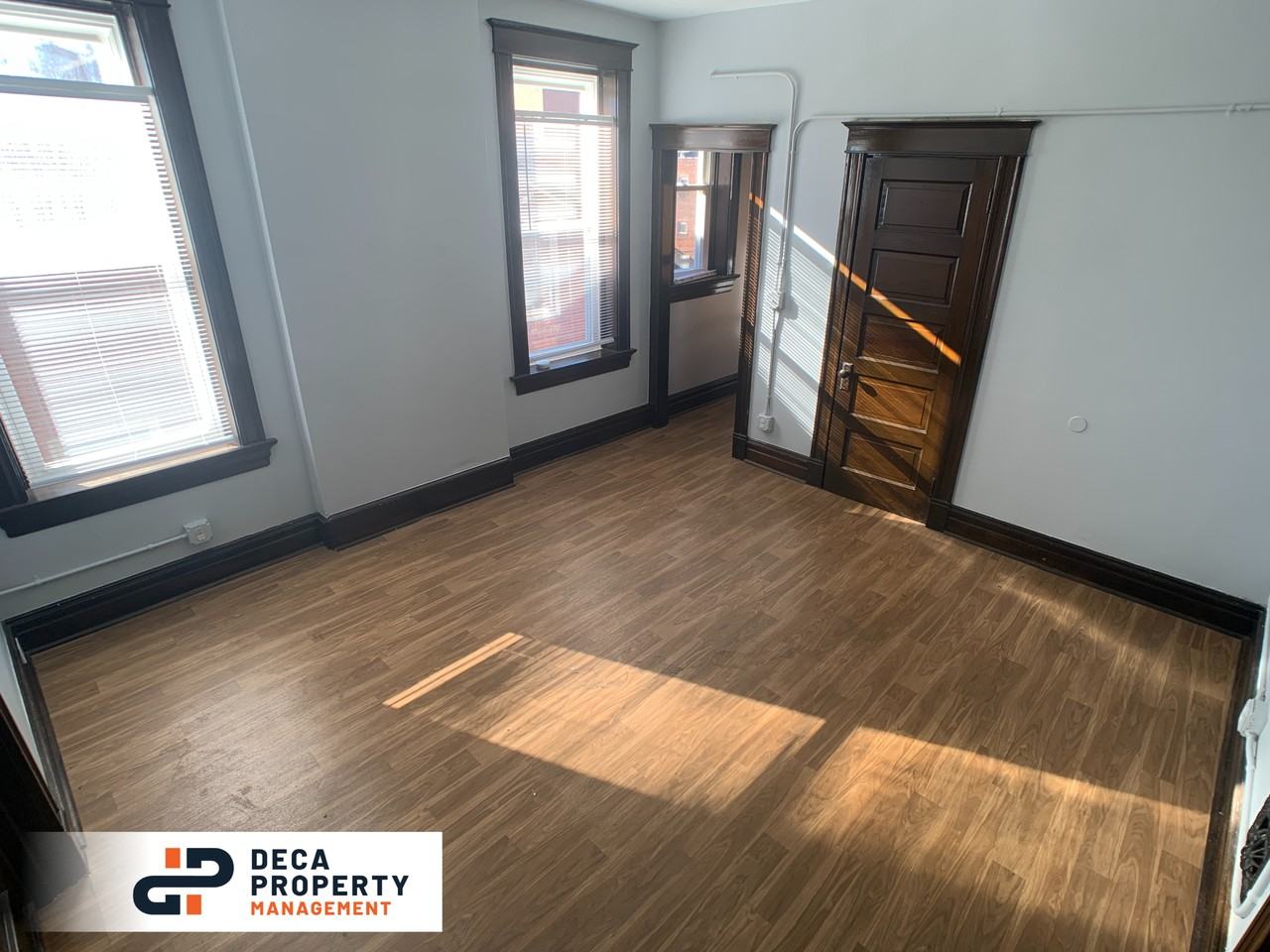 4415 S Compton Ave - Photo 2 of 13