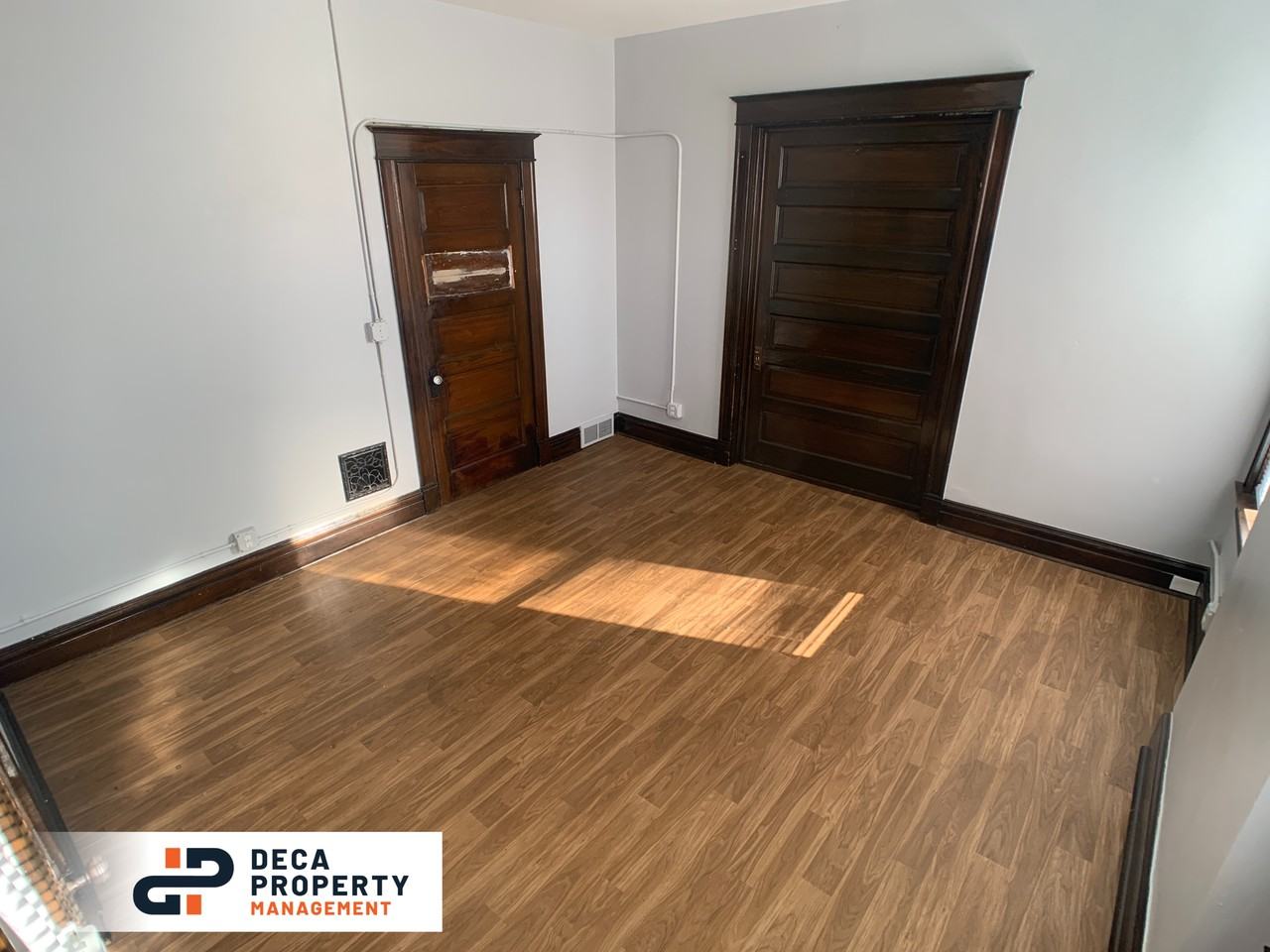 4415 S Compton Ave - Photo 3 of 13