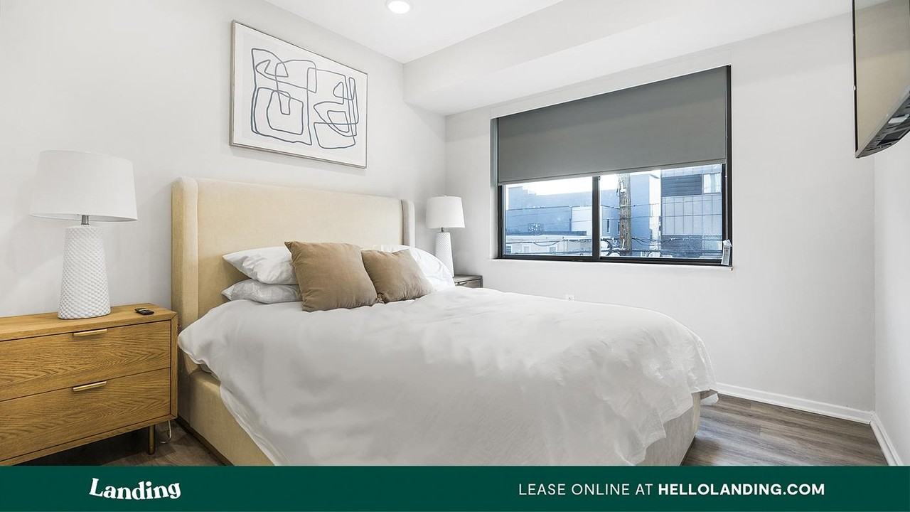 4419 Ludlow St - Photo 4 of 47