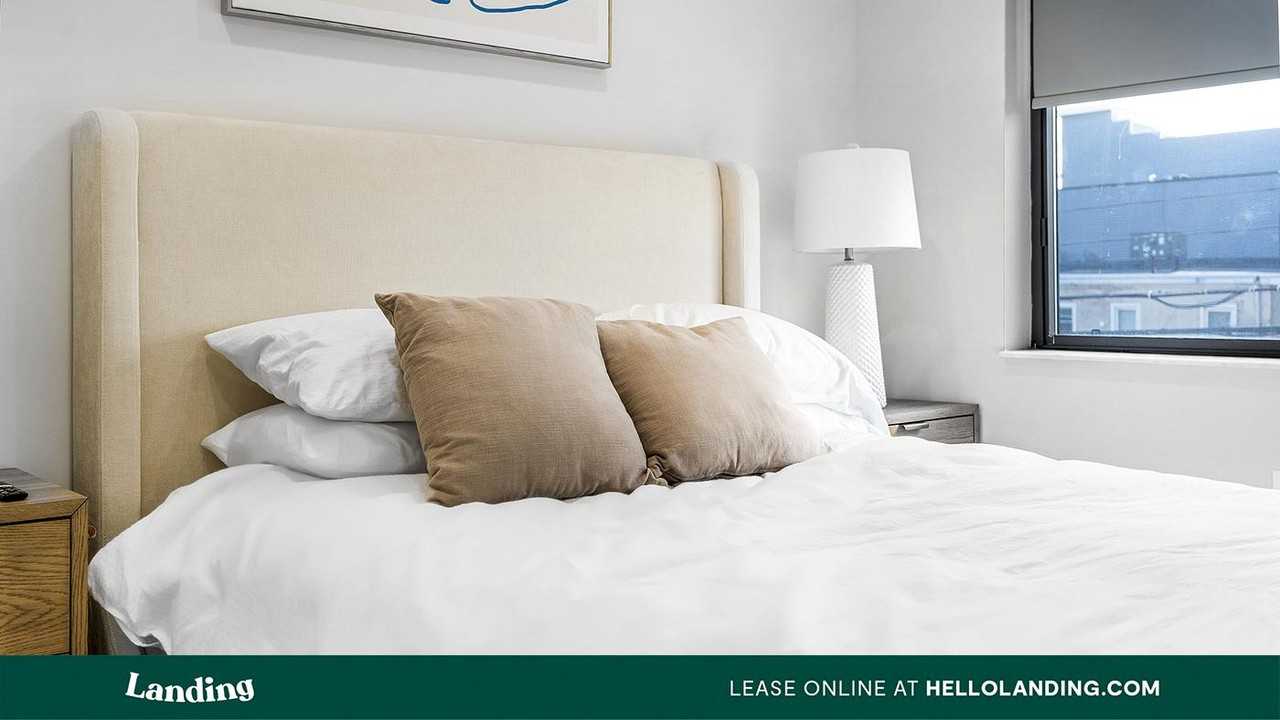 4419 Ludlow St - Photo 5 of 47