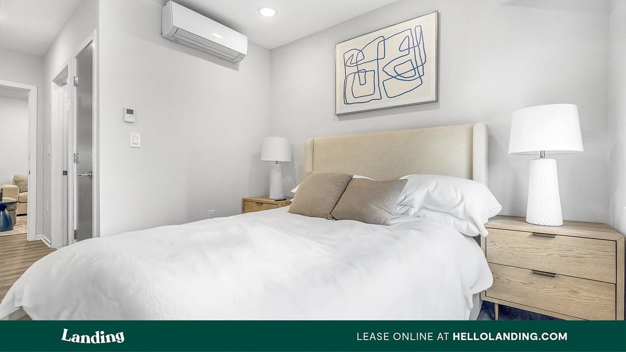 4419 Ludlow St - Photo 6 of 47