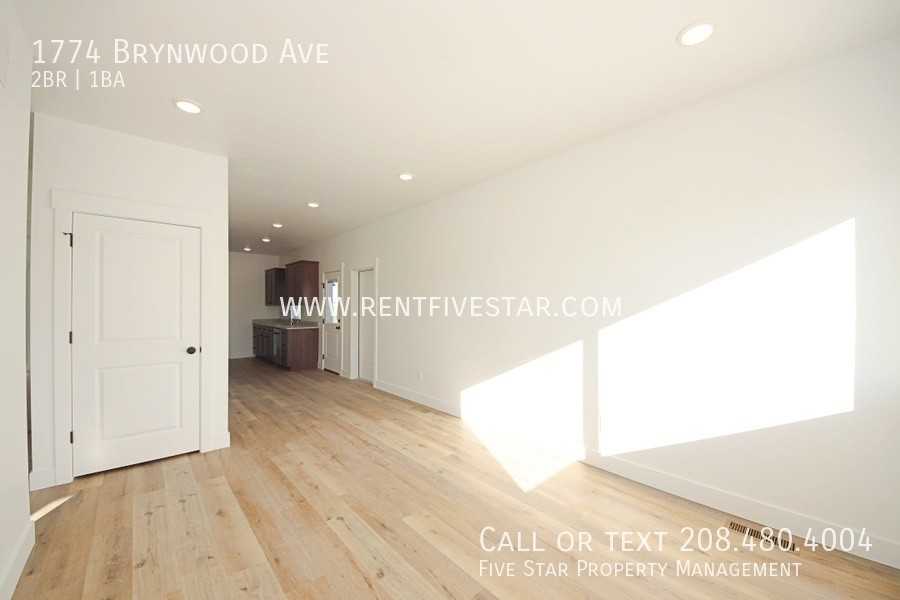 1774 Brynwood Ave - Photo 3 of 23