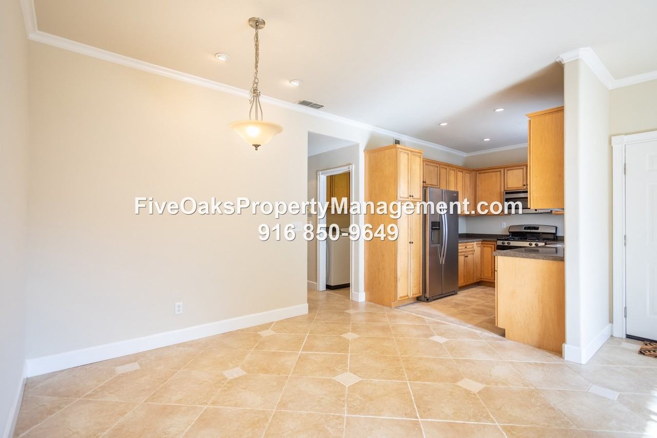 758 Shasta Oaks Ct - Photo 7 of 35