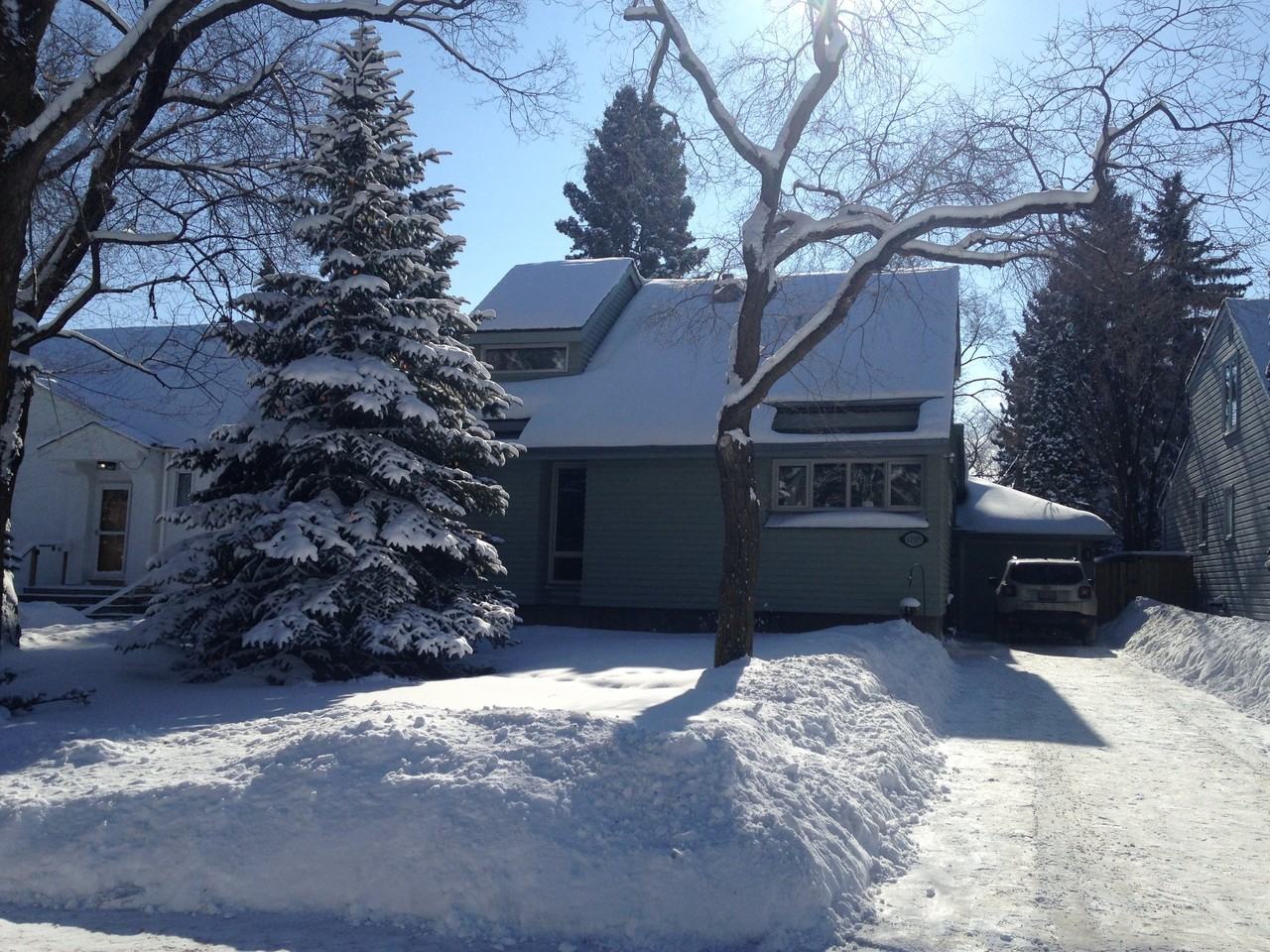 11515 73 Avenue Northwest - Photo 2 of 12