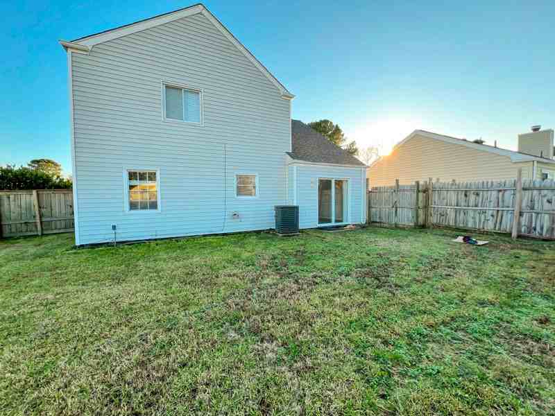 3900 Topaz Ln - Photo 2 of 15