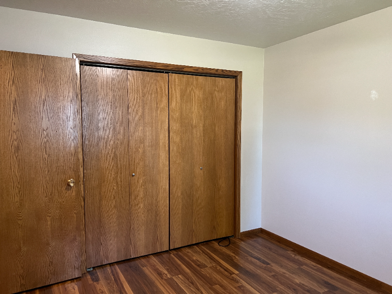 401 3rd Ave Sw #6 - Photo 2 of 9