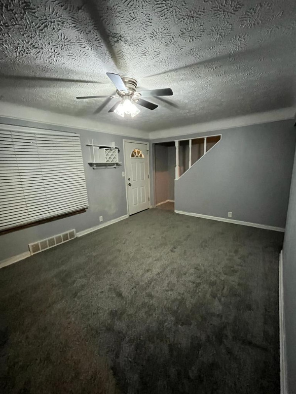 20900 Crystal Ave - Photo 5 of 8