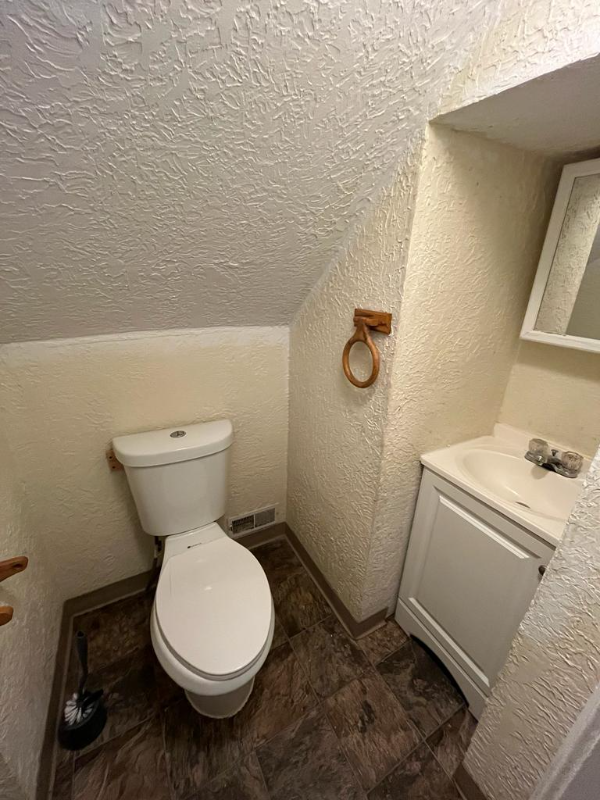 20900 Crystal Ave - Photo 6 of 8