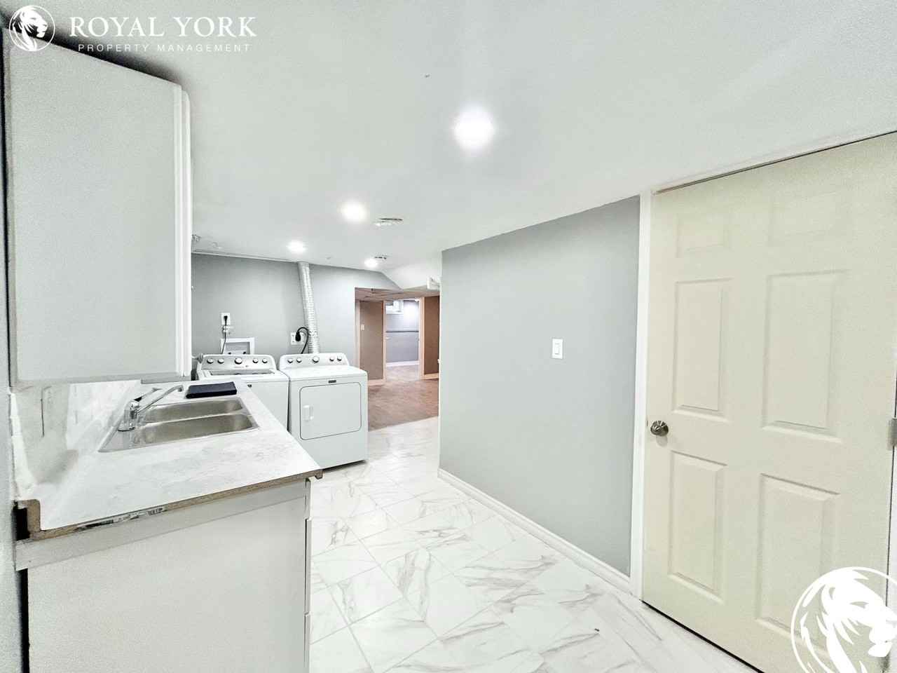 1167 Isabelle Pl #2 - Photo 3 of 47