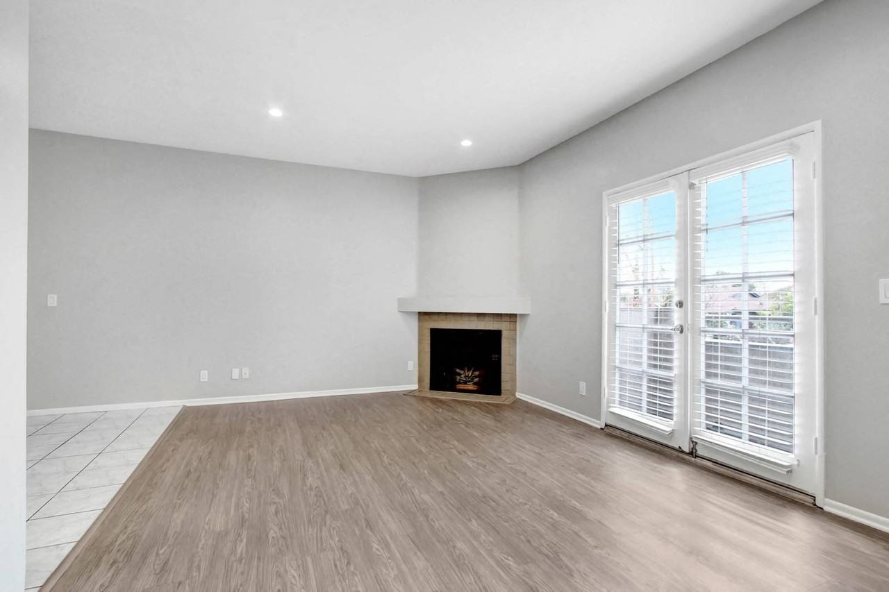 The Brixton - Photo 4 of 60