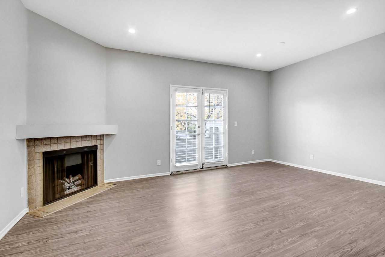 The Brixton - Photo 5 of 60