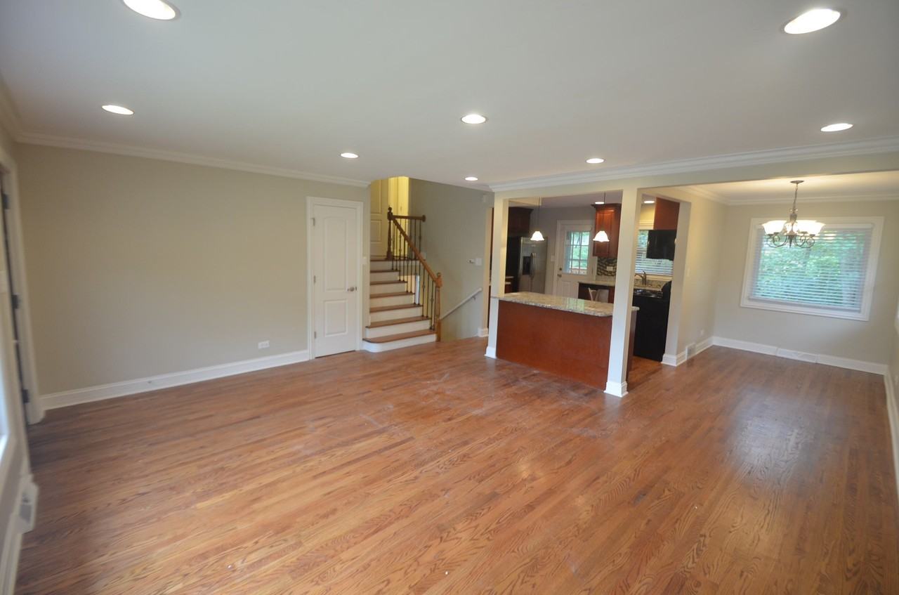 701 Vinewood Ave - Photo 2 of 9