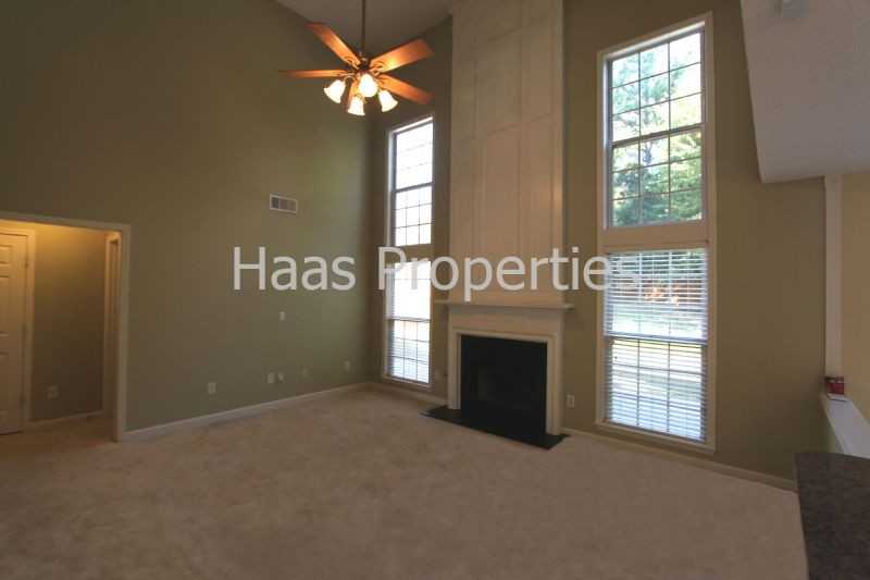 802 Cataya Cove - Photo 2 of 14