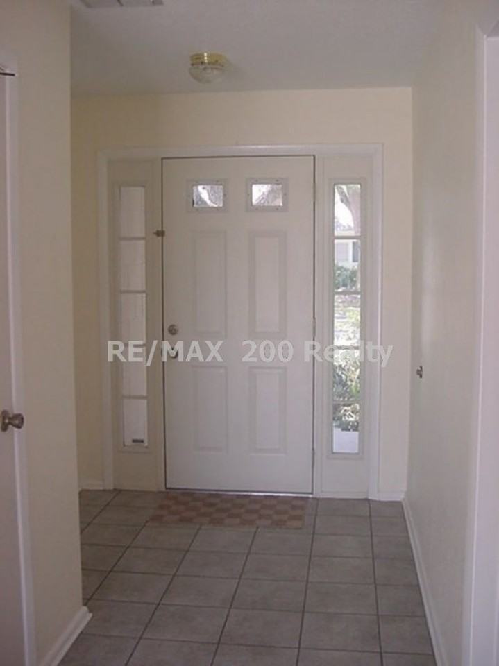 3215 Sagamore St - Photo 2 of 11