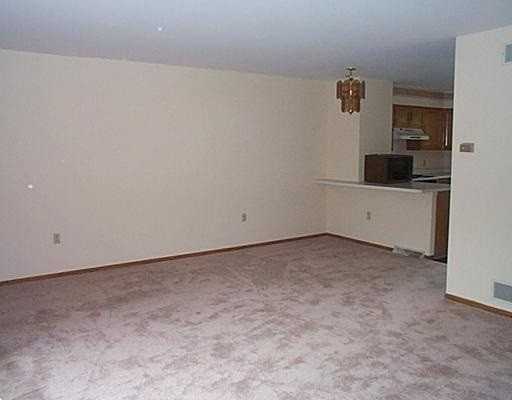 352 Station St - Photo 3 of 13