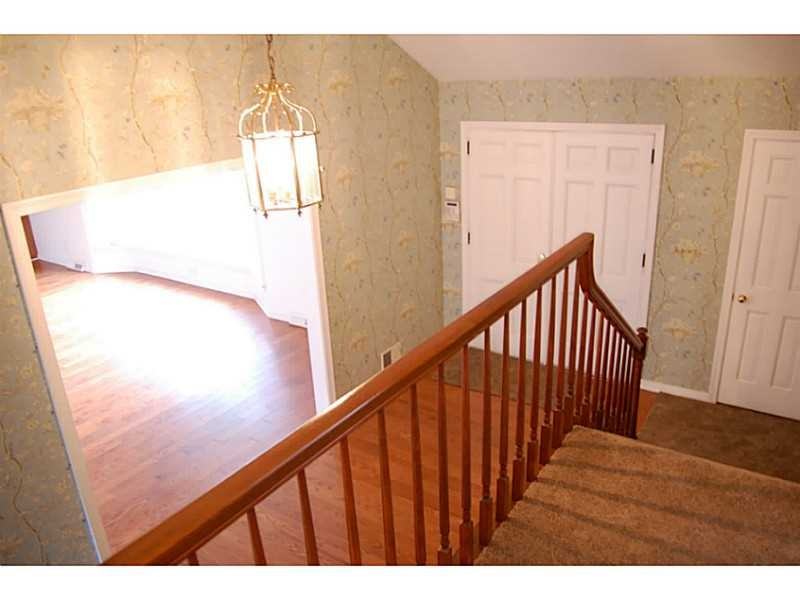 160 Millview Dr - Photo 3 of 25