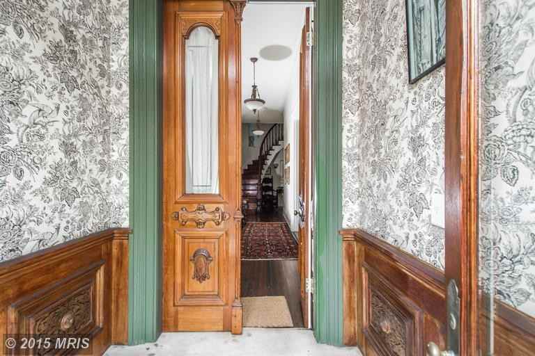 1524 Bolton St - Photo 2 of 30