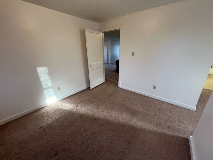 355 North Oak Street #C - Photo 3 of 28