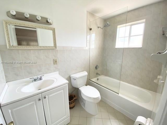 2901 Sw 117th Ct #1 - Photo 3 of 7