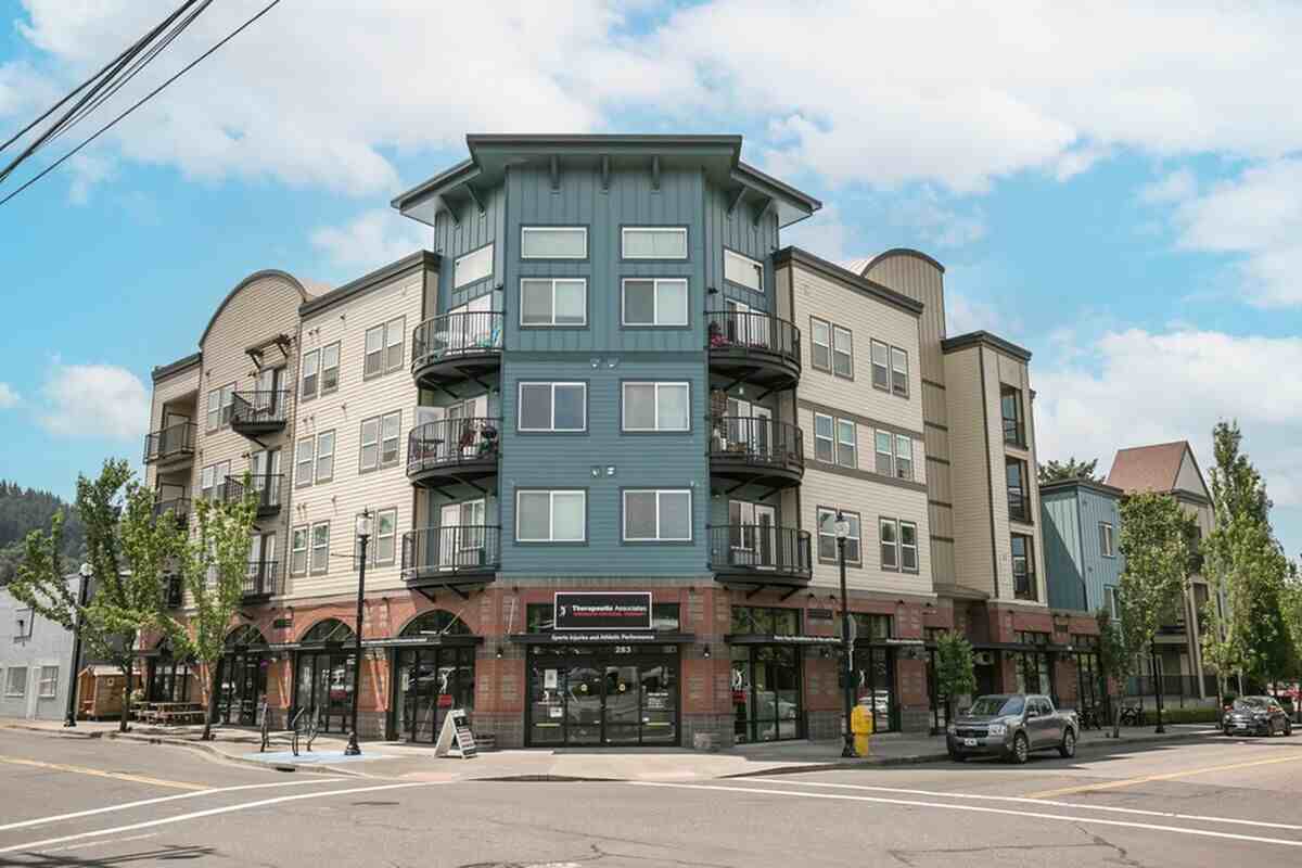 3rd Central - Photo 4 of 50