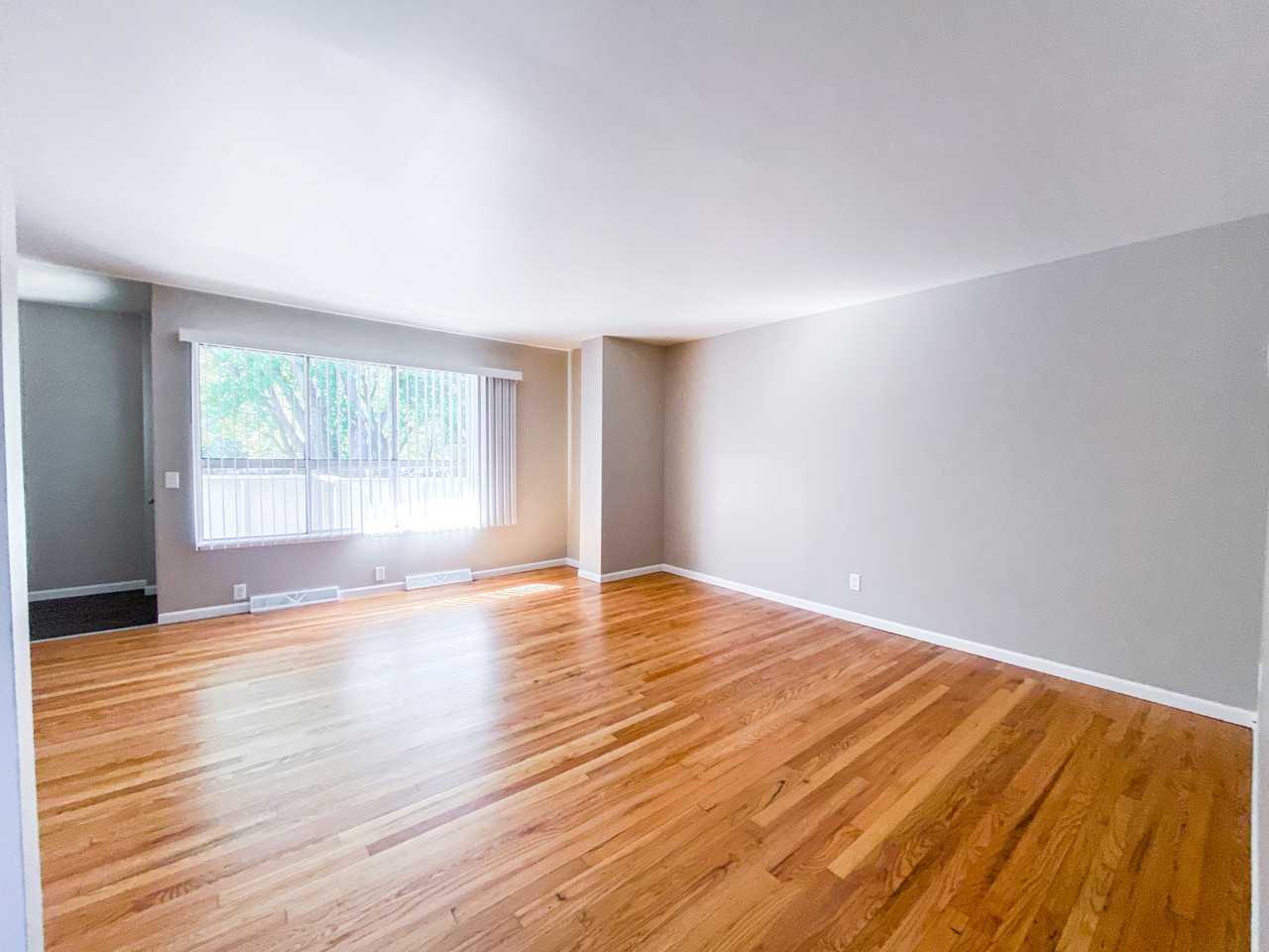 1112 Catalpa Circle - Photo 2 of 21