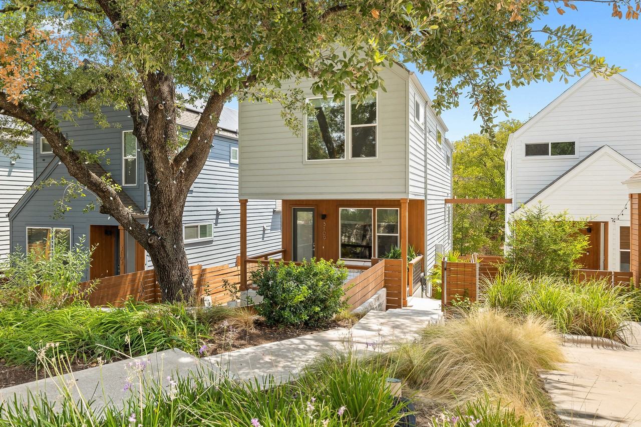 3109 Aldwyche Dr - Photo 2 of 47