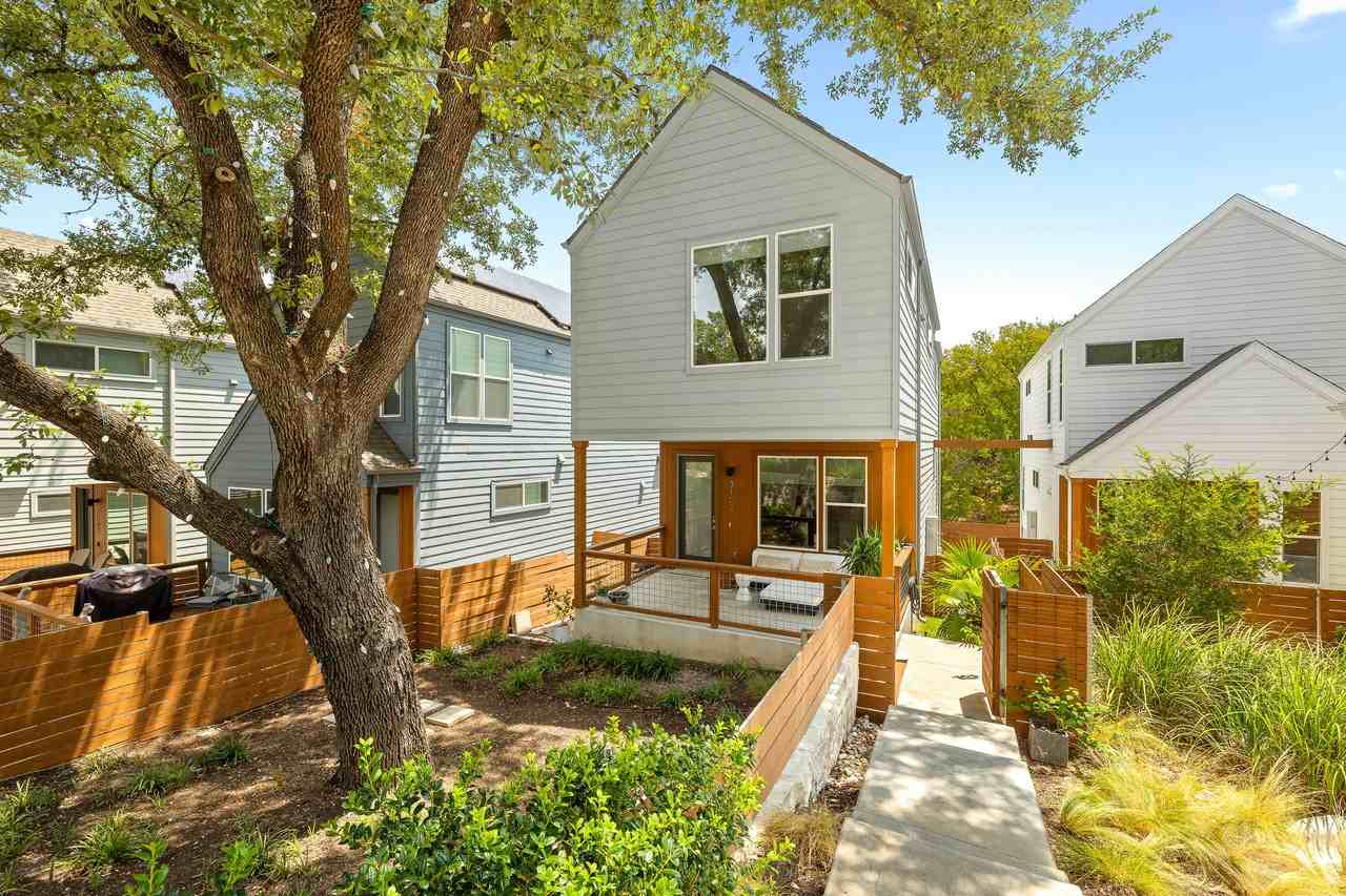 3109 Aldwyche Dr - Photo 4 of 47