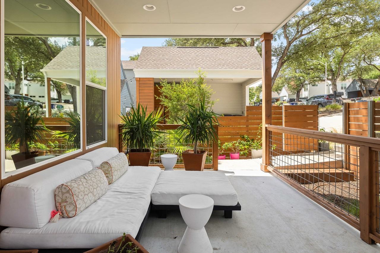 3109 Aldwyche Dr - Photo 7 of 47