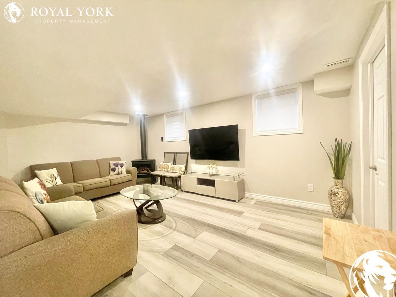 3197 Singleton Ave #2 - Photo 2 of 27