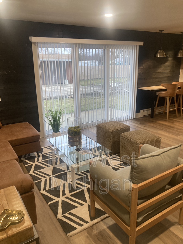 8442 Woodhaven Dr Sw #8 - Photo 2 of 26