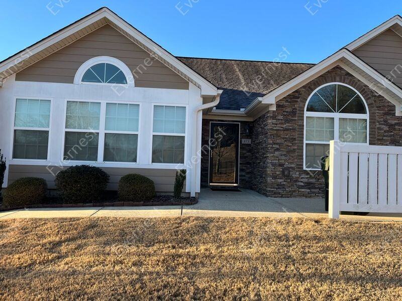 873 Carlisle Ln - Photo 2 of 15