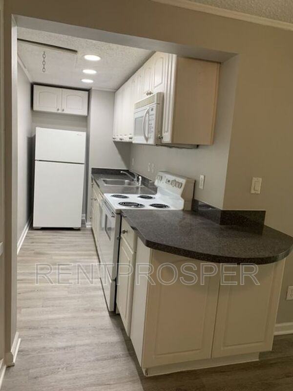 4239 E Michigan St - Photo 4 of 8