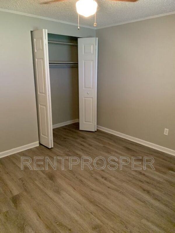 4239 E Michigan St - Photo 7 of 8