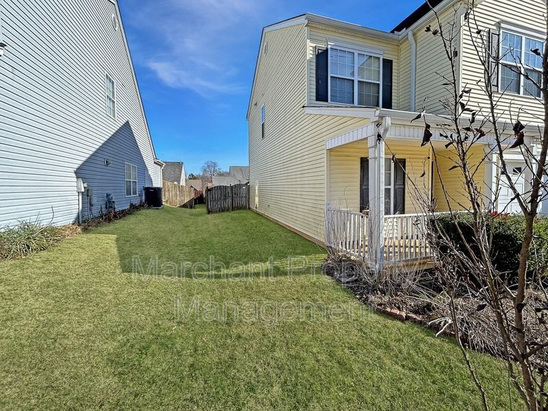 505 Clairidge Dr - Photo 4 of 26