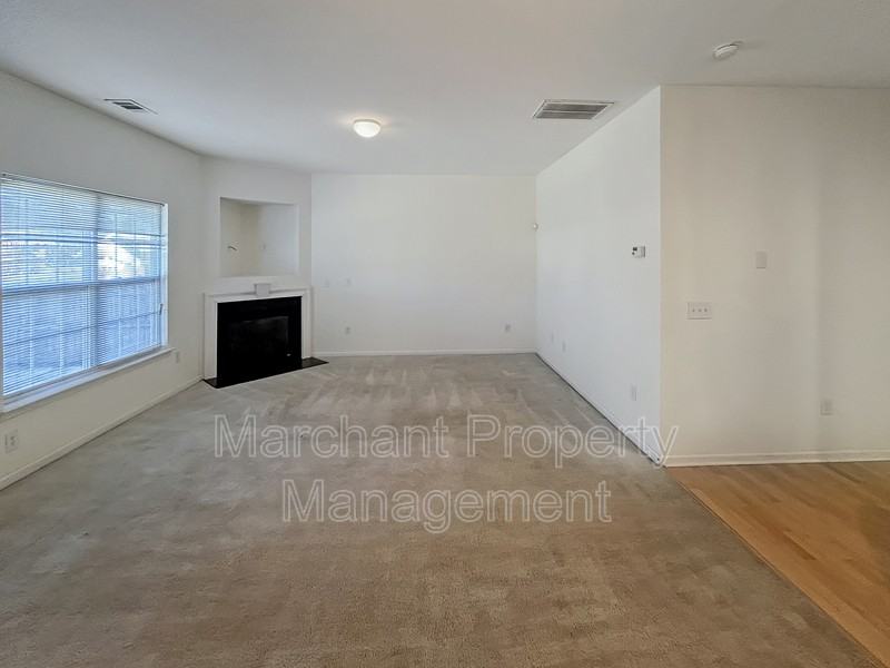 505 Clairidge Dr - Photo 7 of 26