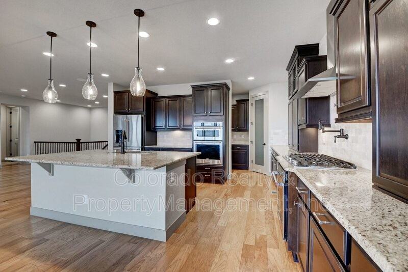 17637 W 87th Ave - Photo 2 of 49