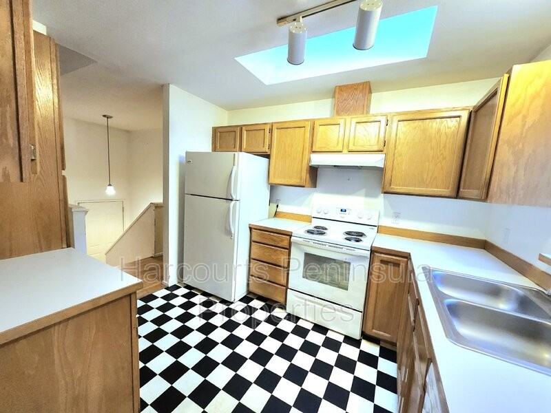 24550 S Kingston Rd Ne - Photo 6 of 21