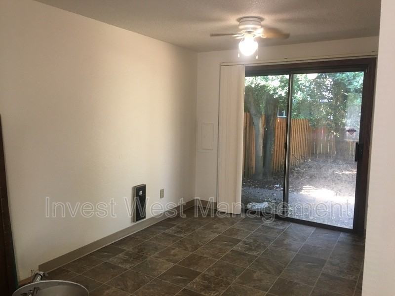 14306 Necircle - Photo 2 of 9