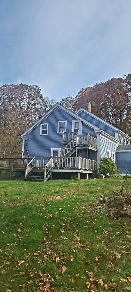 345 Smith Hill Road - Photo 2 of 8