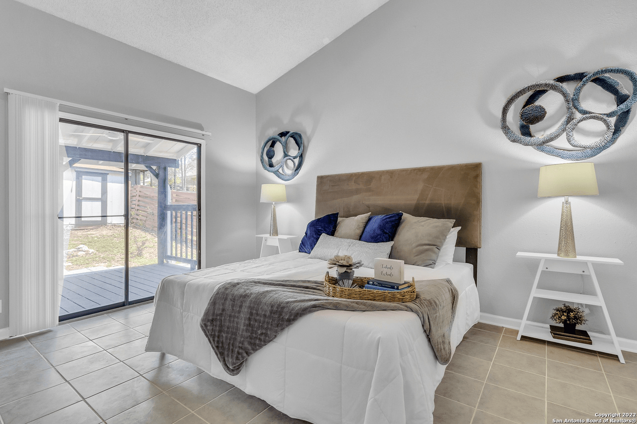 8005 Forest Cabin - Photo 6 of 9