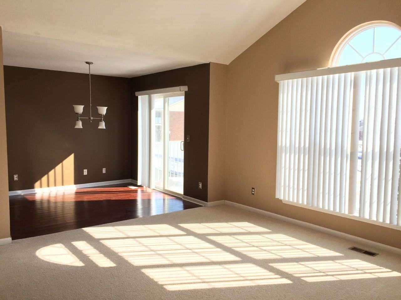 1932 Flagstone Cir - Photo 2 of 18