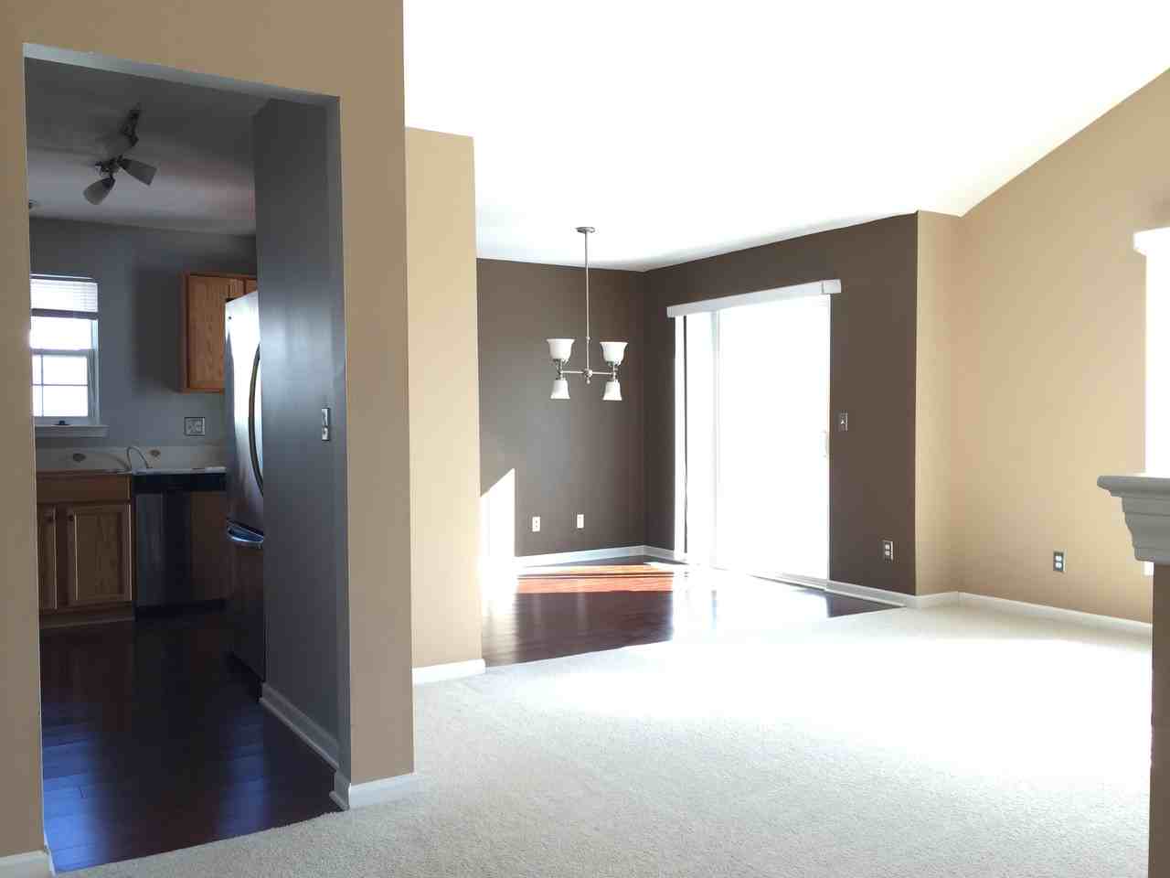 1932 Flagstone Cir - Photo 3 of 18