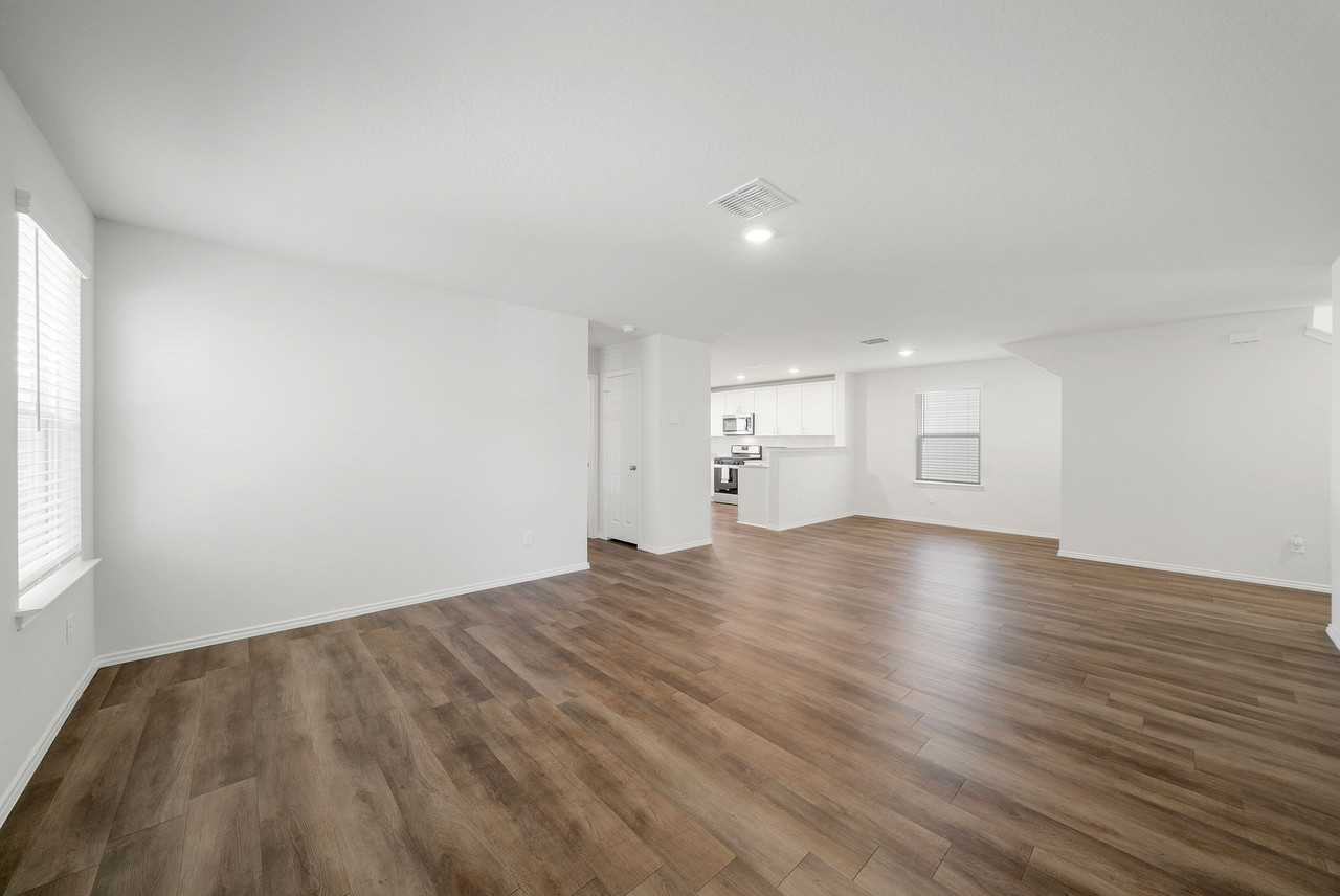 13721 Crossbow Rdg #1 - Photo 5 of 35