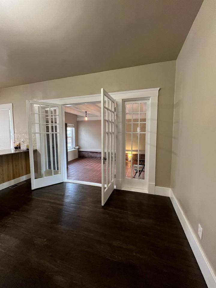 124 Katherine St #1 - Photo 5 of 27