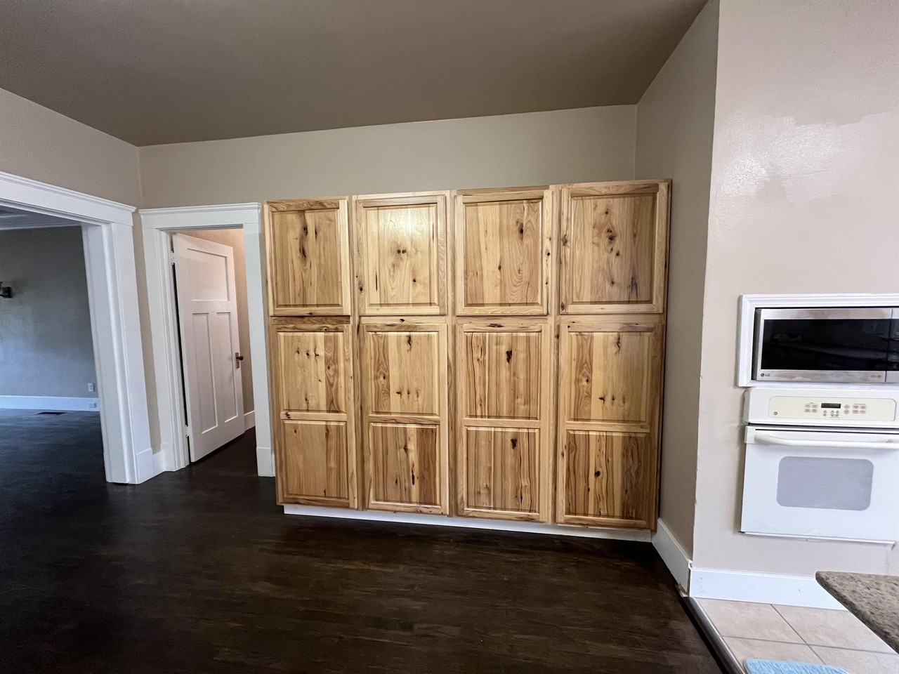 124 Katherine St #1 - Photo 6 of 27