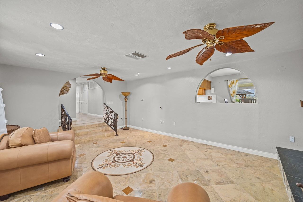 3971 Corona Ave #3971 - Photo 7 of 31