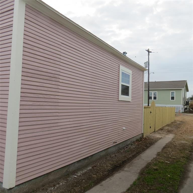 5311 Avenue O #SF - Photo 7 of 10