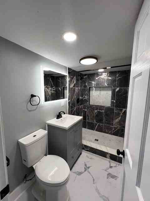 1112 1112 East Colvin StreetBack House #1 - Photo 7 of 10