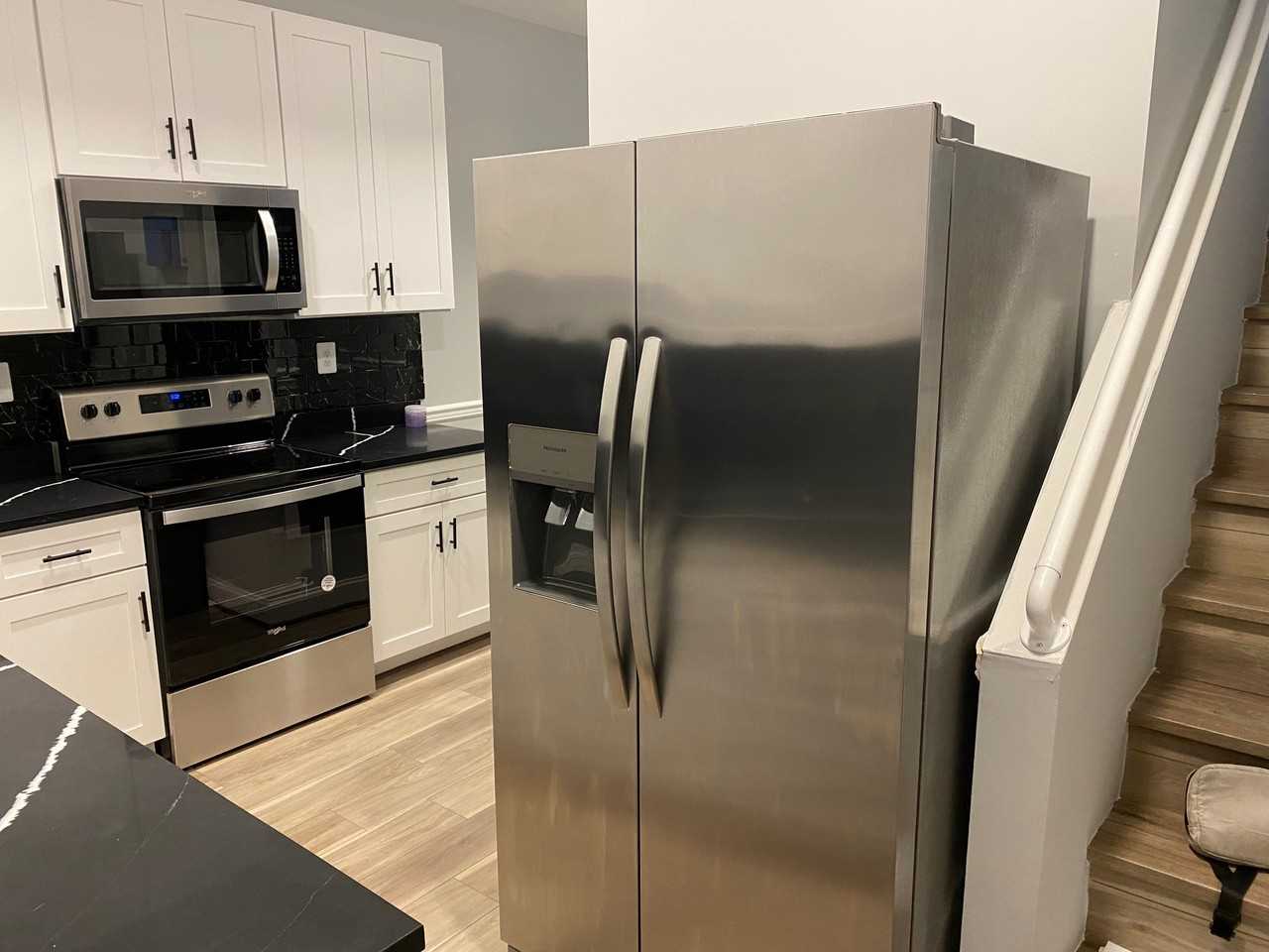 1233 North Luzerne Avenue - Photo 2 of 6